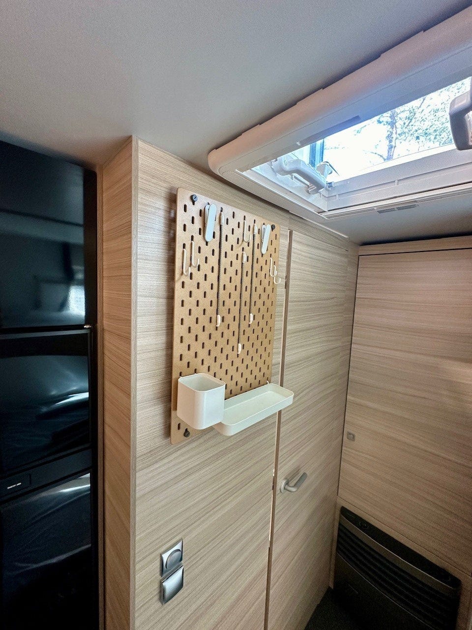 4b67a1c7-2ad7-4dc8-8b38-d48cf13c28f3