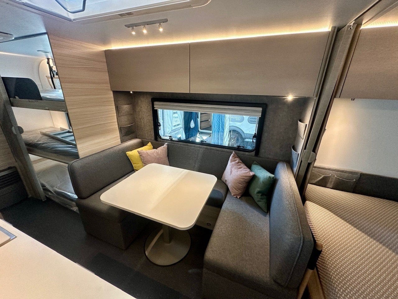 671210db-fdf7-4dc0-8683-8795cd12713b