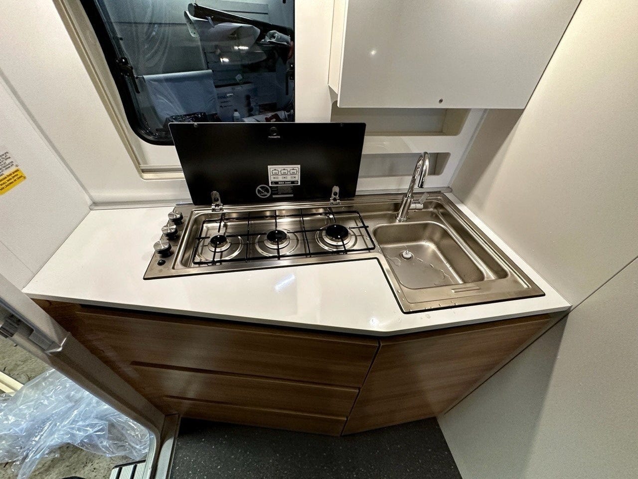 31700389-54a4-49bb-9d53-9c307dbf9fbf