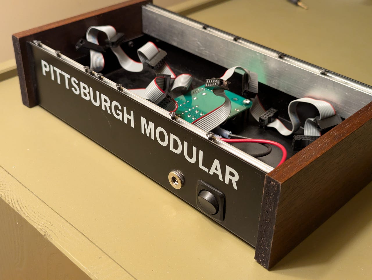 Pittsburgh Modular Case 48 HP | FINN-torget