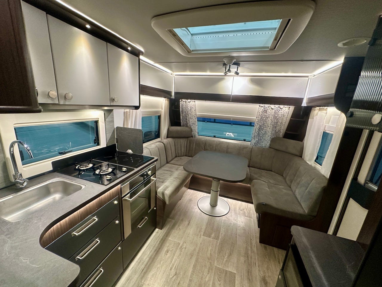 60ba193d-e826-4608-bd98-3ff78431b473