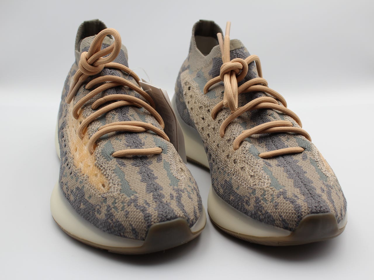adidas Yeezy Boost 380 Mist | FINN-torget