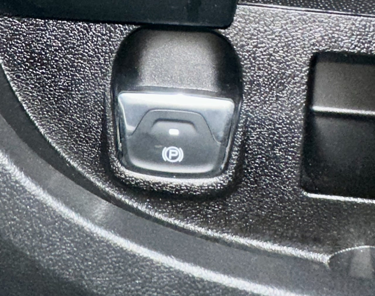 2ffe2ef8-1bf5-444b-8ae1-be0c36c3ba92