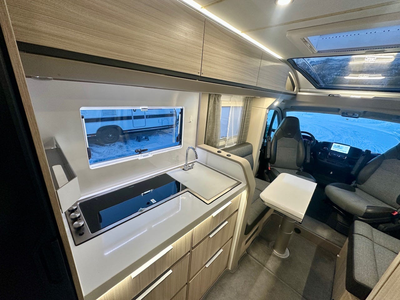 e6834c6b-f1ea-4eff-9d0d-049d73e77fd1