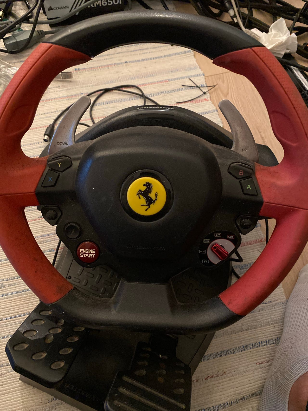 Thrustmaster Ferrari 458 Spider Racing Wheel ratt og pedaler | FINN-torget
