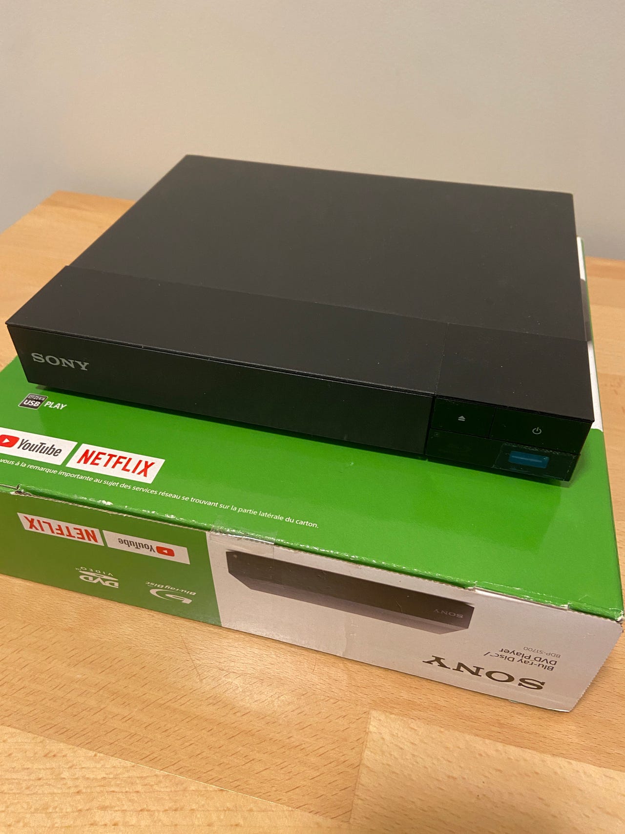 SONY DVDブルーレイプレイヤー Netflix YouTube Sony Blue-Ray player