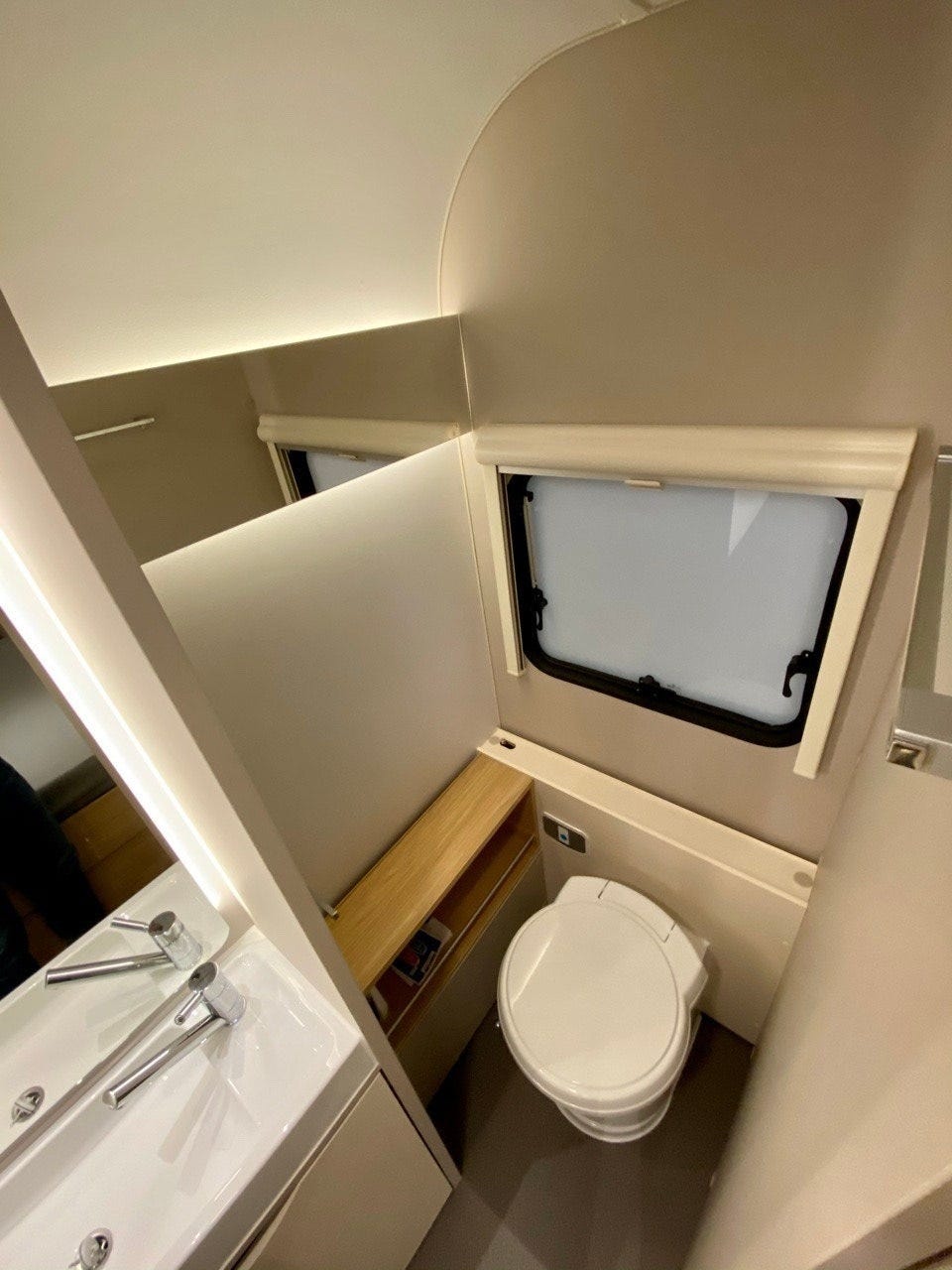 9682f8ec-c299-43b0-a97b-0e56baf118b1