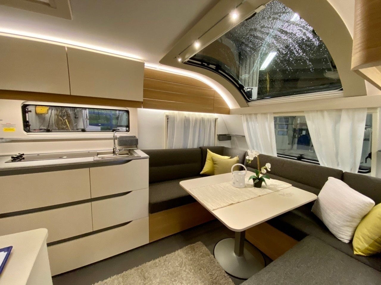 b0a43b42-d31f-43d2-8387-e5c9e04cfd42