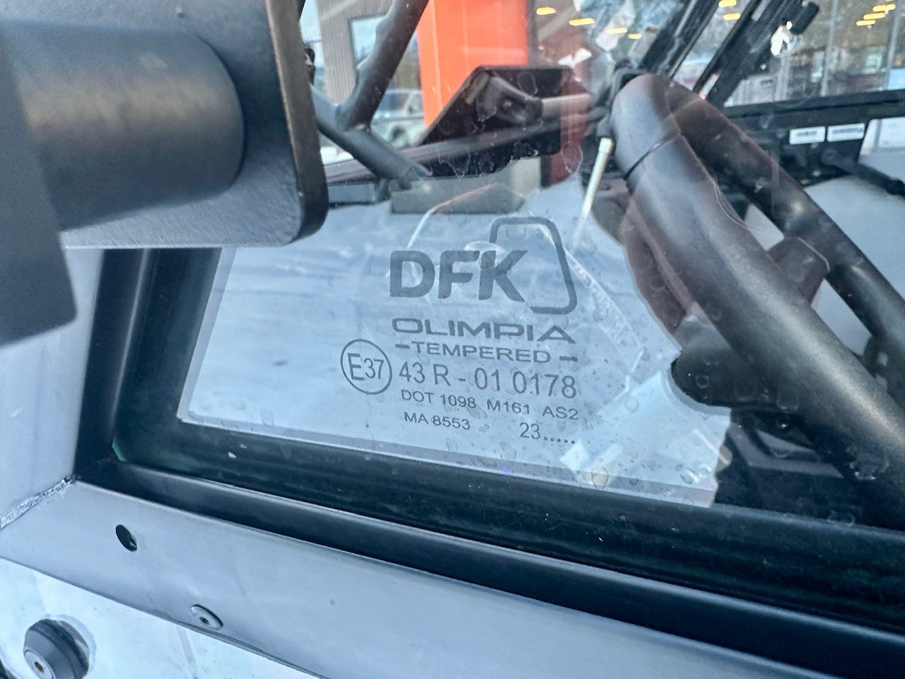 6dea78cd-2460-455e-b1e3-a480b3c02780