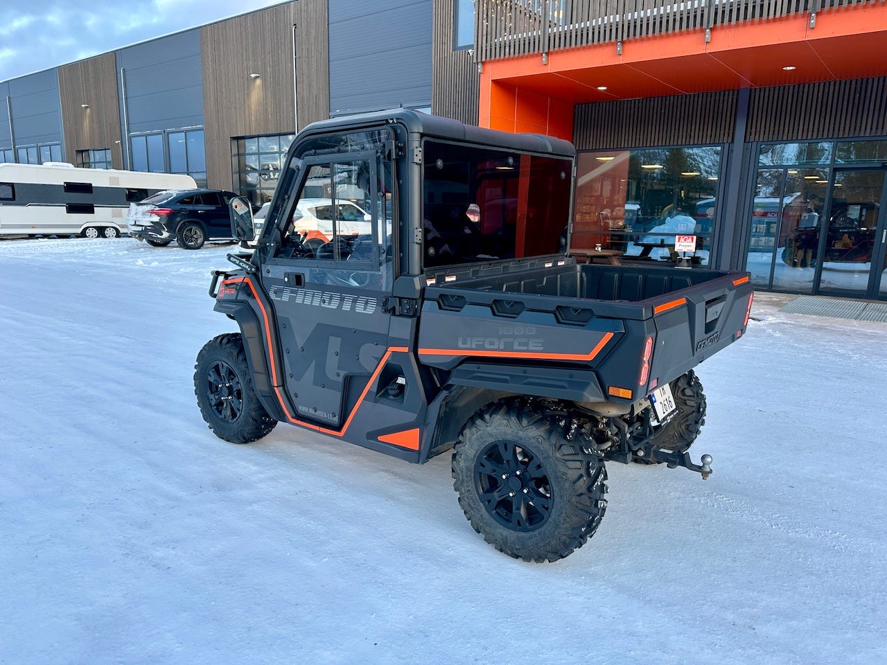 b0803d44-d3f7-4c2a-a37a-8576a9c753eb