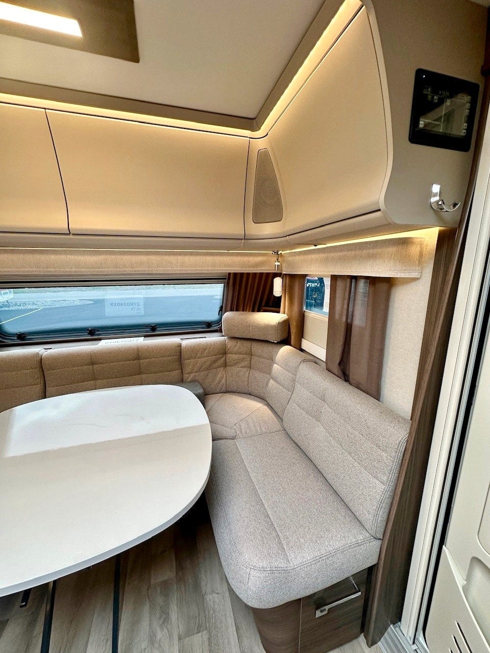 0c58557a-c03a-4b32-97fe-2717ac0fc9ba