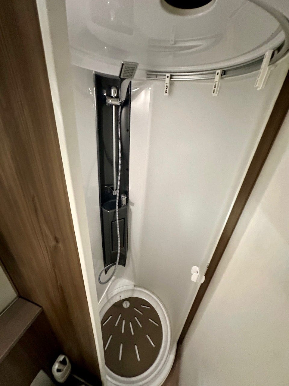 182eb5b5-3621-4045-8866-d187cdefca4f