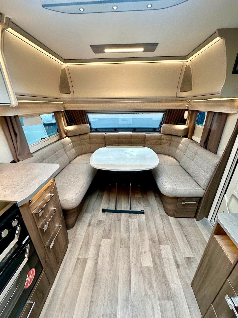 19fa97b6-40e8-4875-9da5-38dfa57d4108