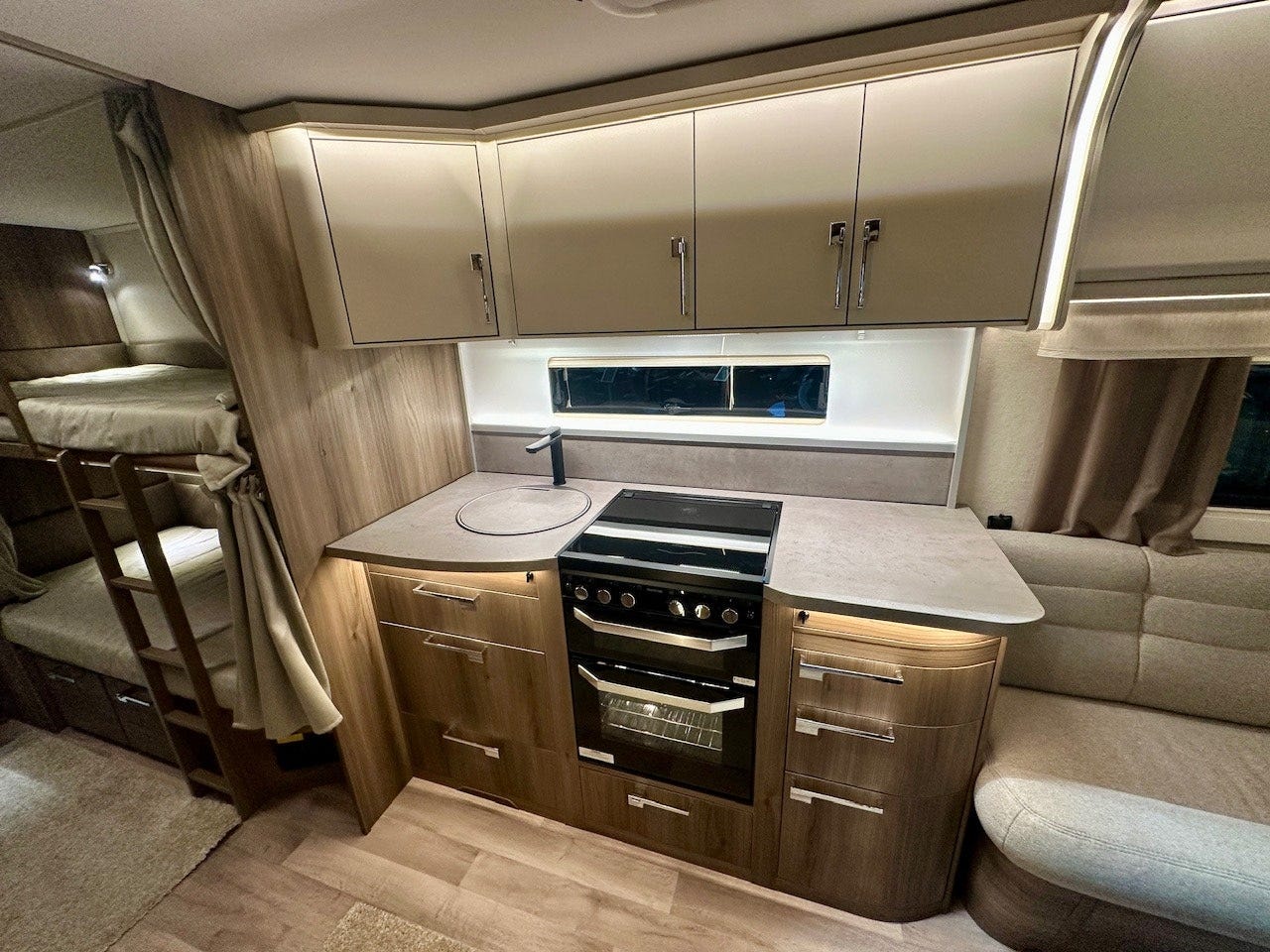 263bfad4-f218-4ccc-a0d4-152f47e7ade9