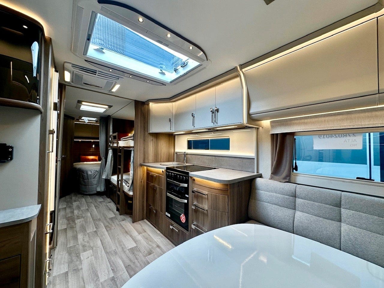 88405580-de5e-4b76-add1-d314f38d937c