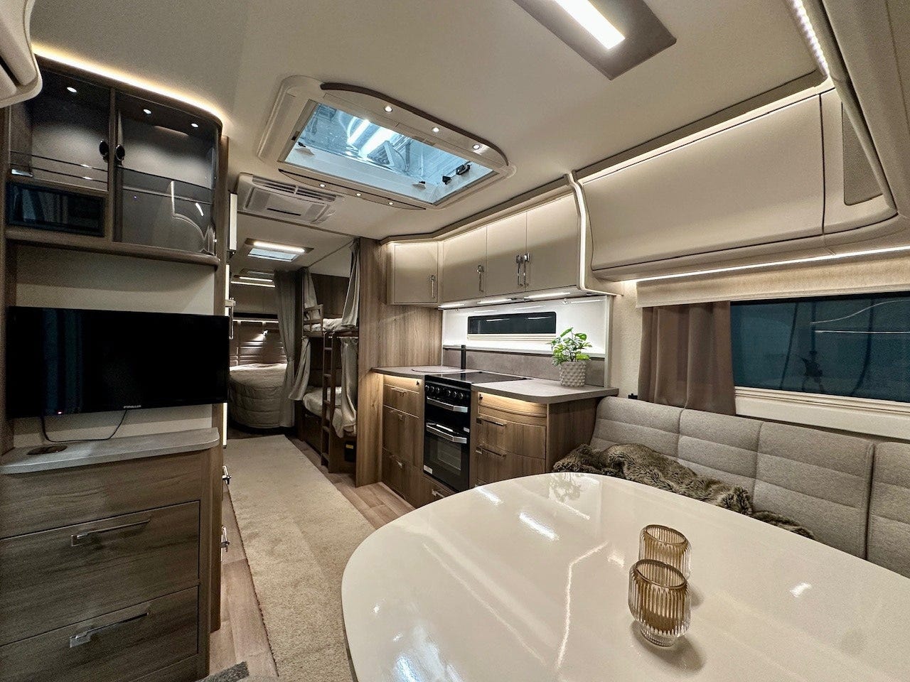 8ac1d193-1715-4234-a396-7b4c7f4df34c