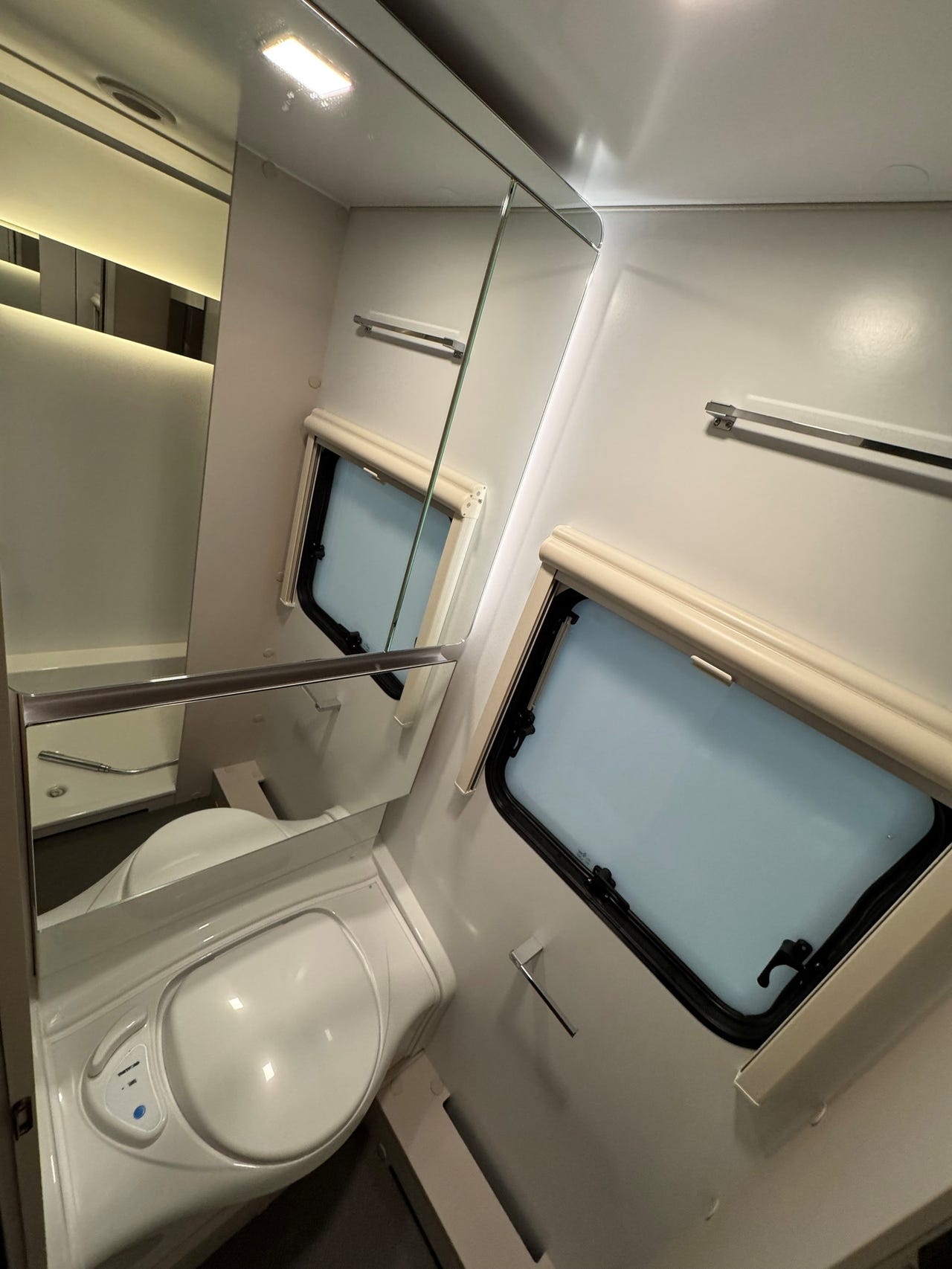 282a7096-803f-4b03-9e0e-780da2af7e52