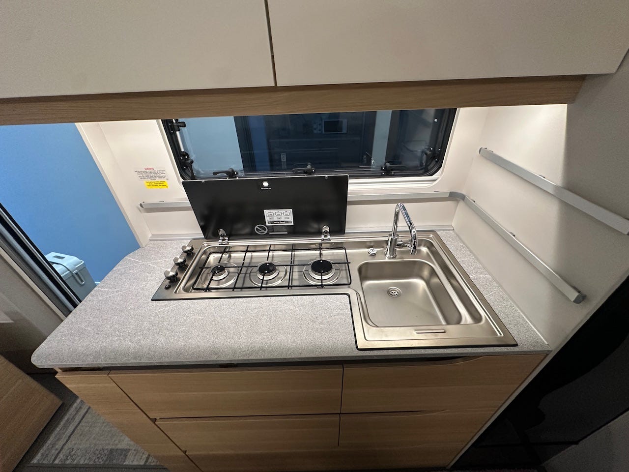 b21b9982-bbf6-4e5b-a2e9-651edab4fdf6