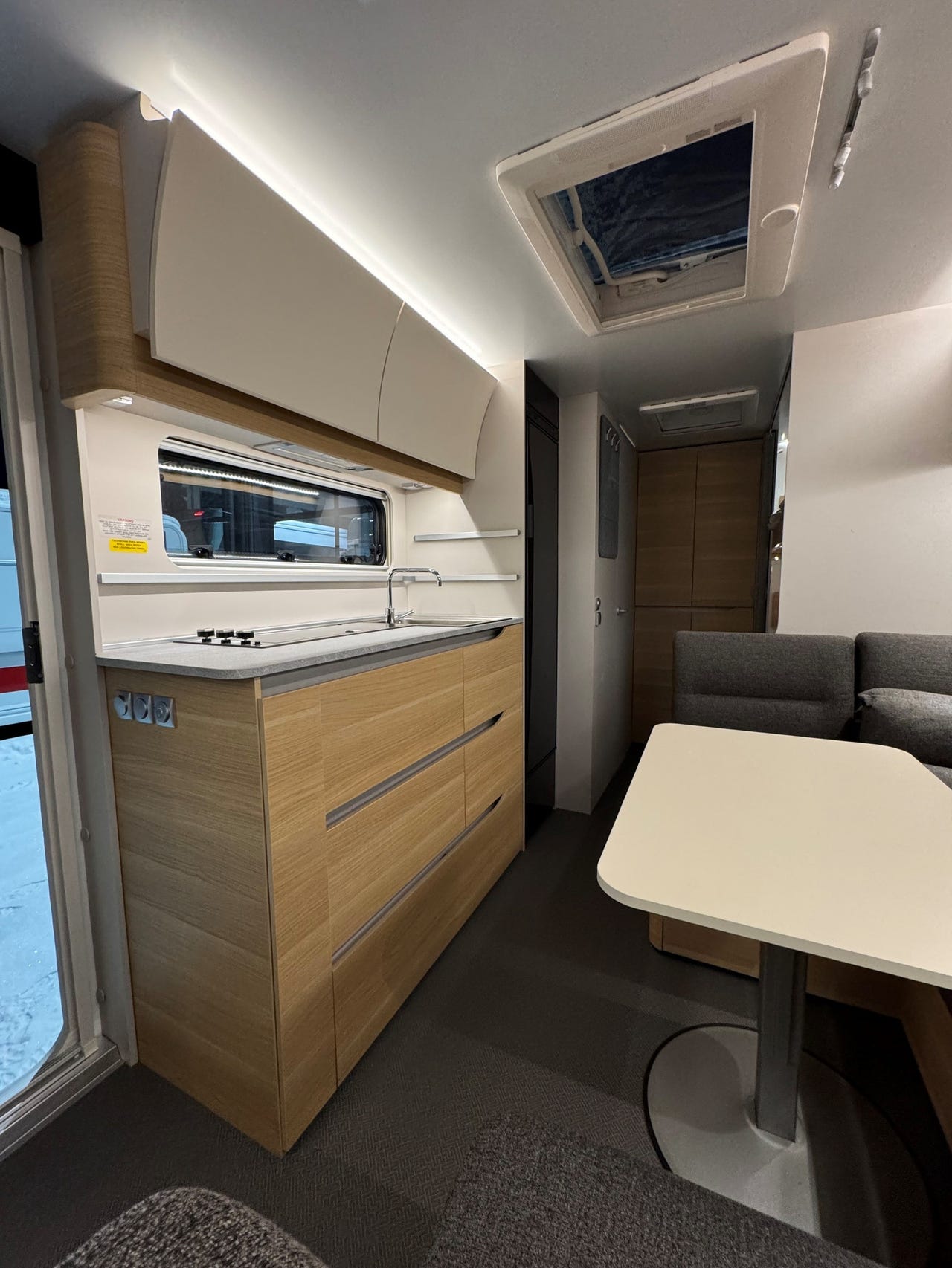 b65916f8-bb68-46d7-85a9-461005f217e6