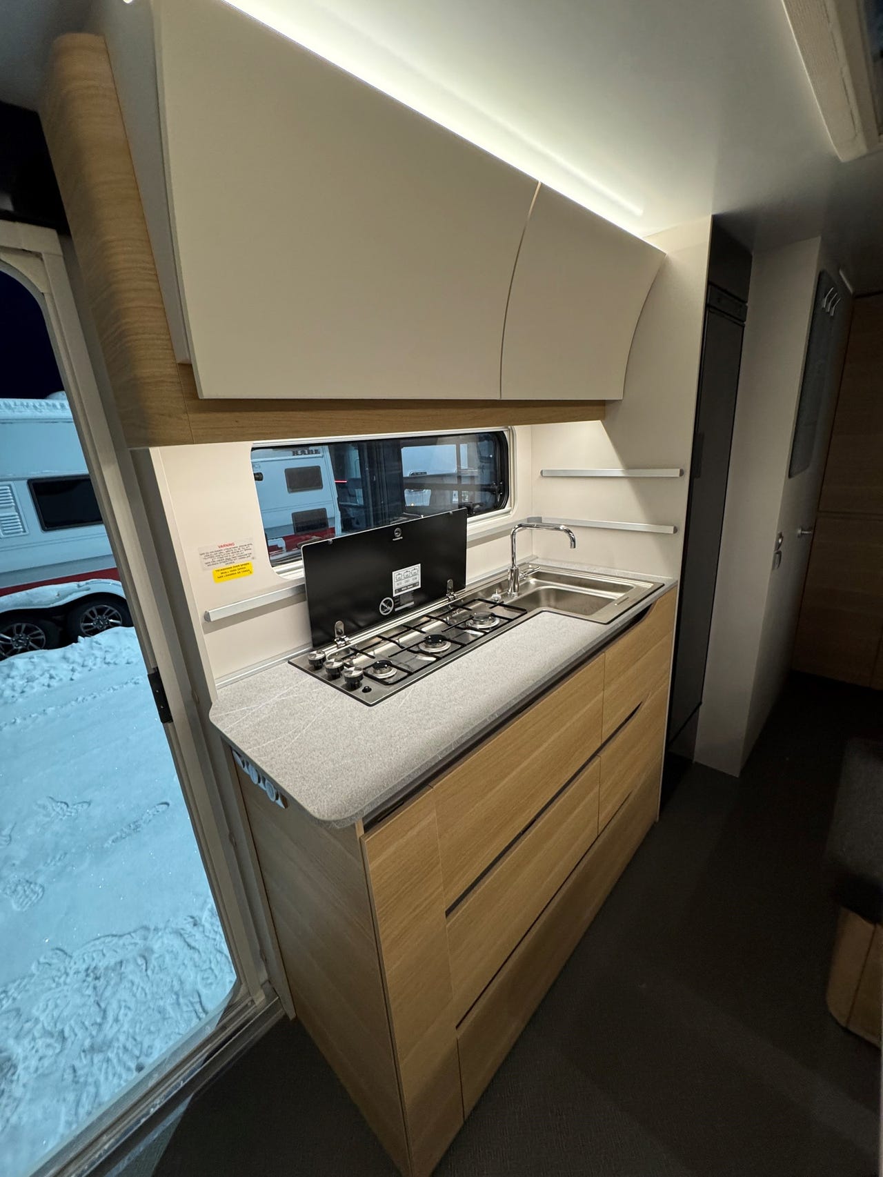 d5587057-6b8b-40b7-8d01-1c3f2a8366c7