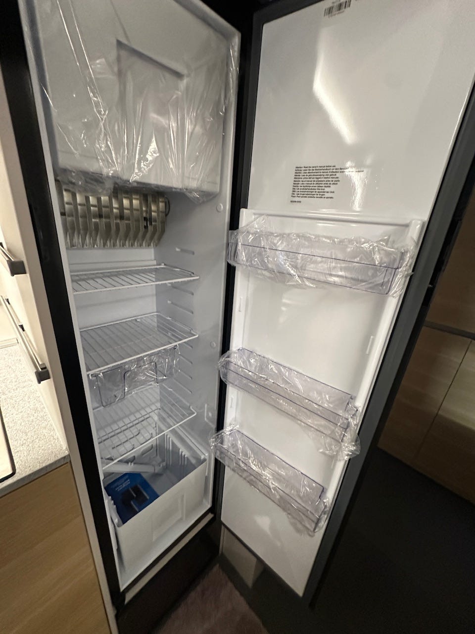 ffdc320b-9e92-4ebb-bc77-544a171d4496