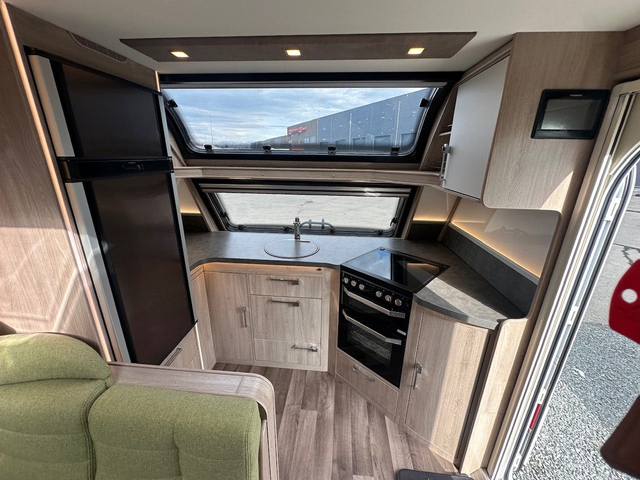 6f8b11cb-3764-4660-a6a2-232433c97bbe