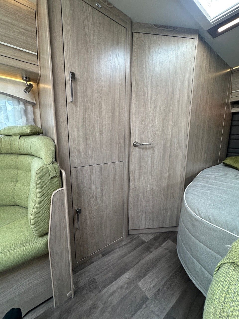 90d4673c-4008-43f2-9e9d-73de69ead014