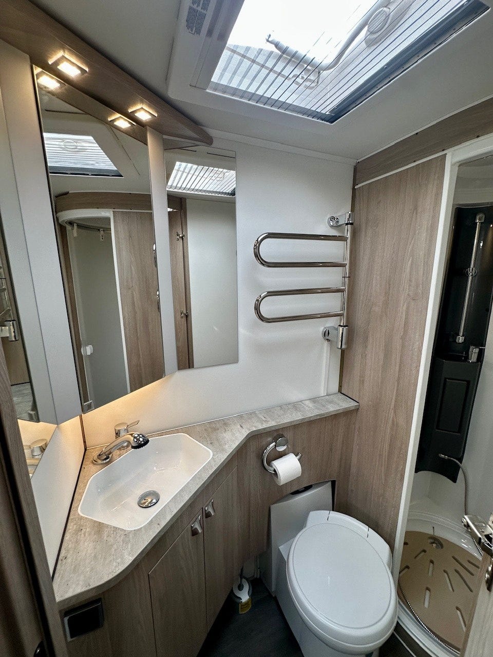 abcfa1b8-be17-4724-bcef-0b9bf62a7eb2