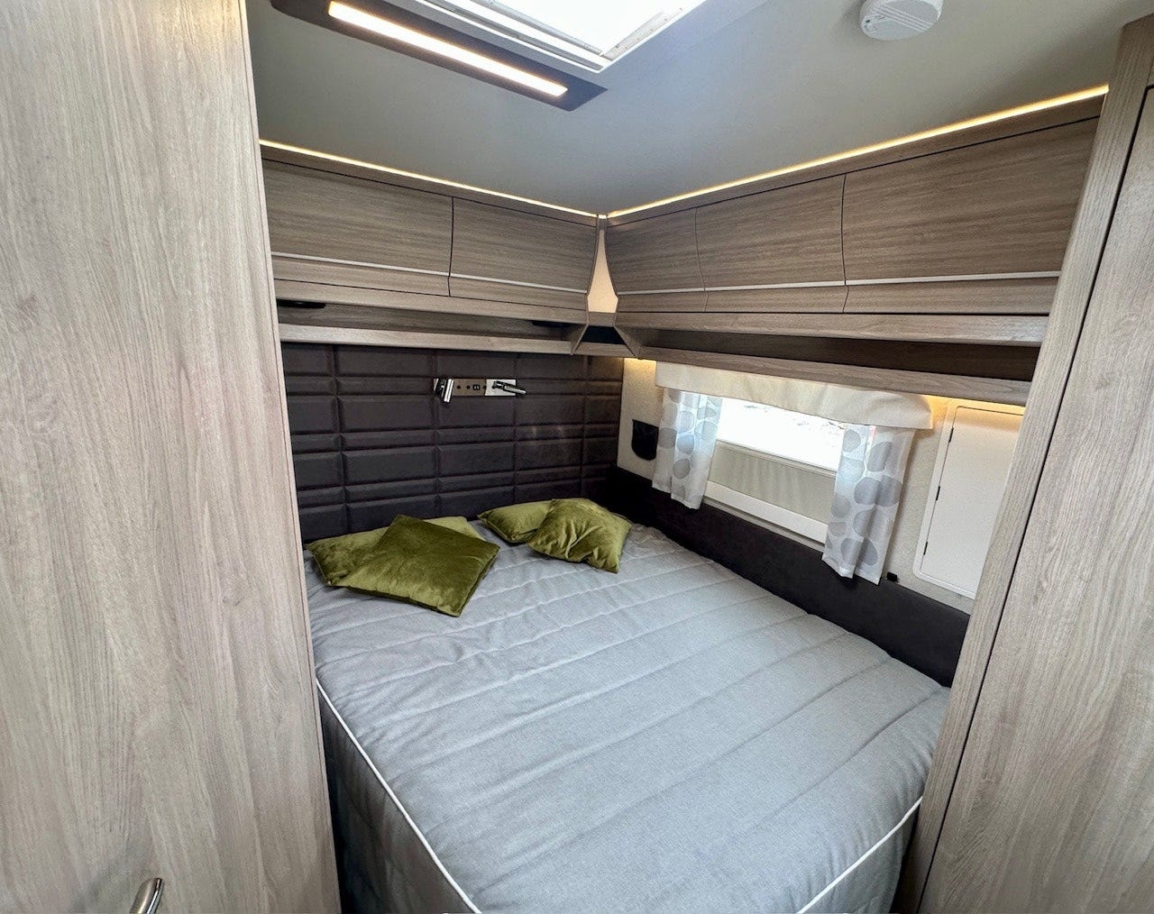 b5bf4bfa-db75-44b5-96d0-32bf101ac89a