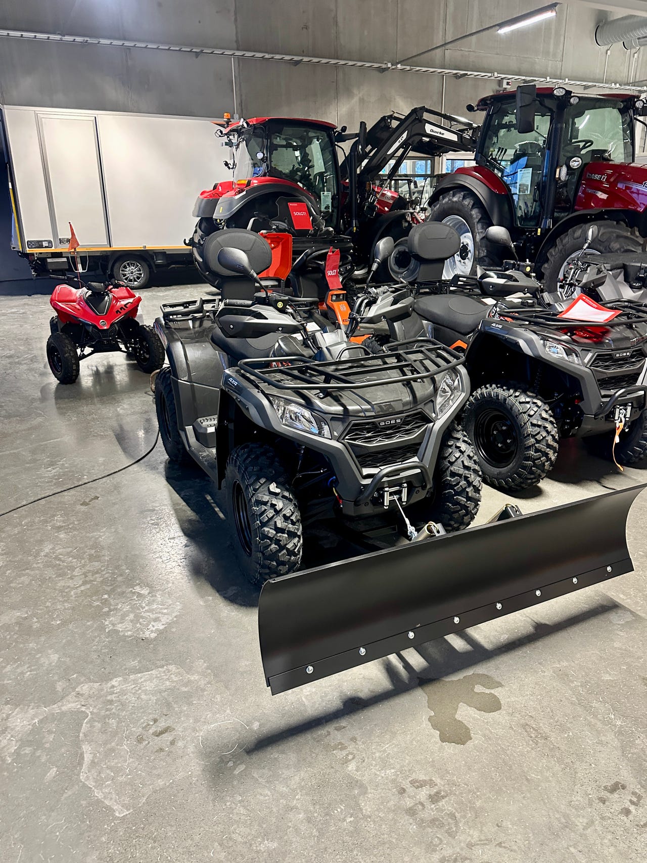 edeefefd-0c84-4c23-9281-a767f04ab063