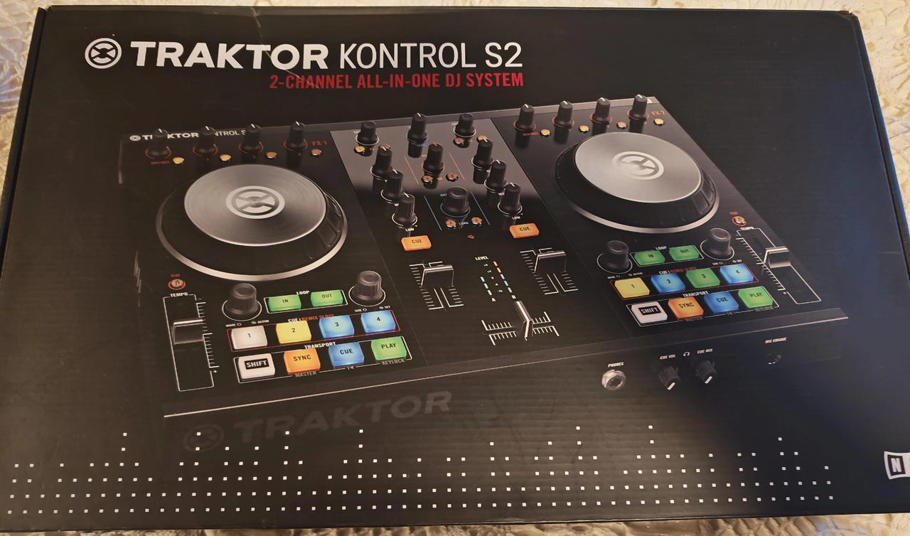 Traktor Kontrol S2 MK2 – DJ-kontroller selges | FINN-torget