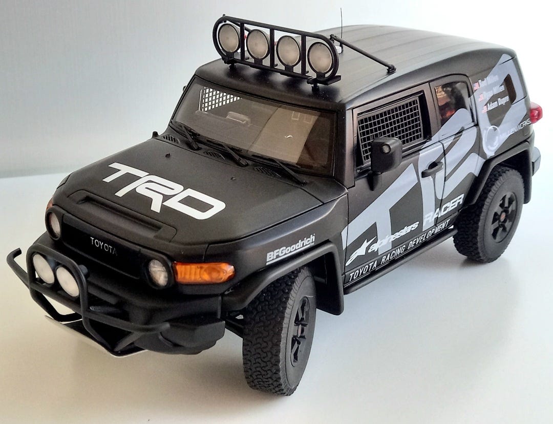 ⭐︎新品未開封⭐︎AUTOart 1:18 FJ CRUISER 黒 非売品 Amazon | AUTOart 1/18 トヨタ FJ クルーザー (ブラック) 完成品