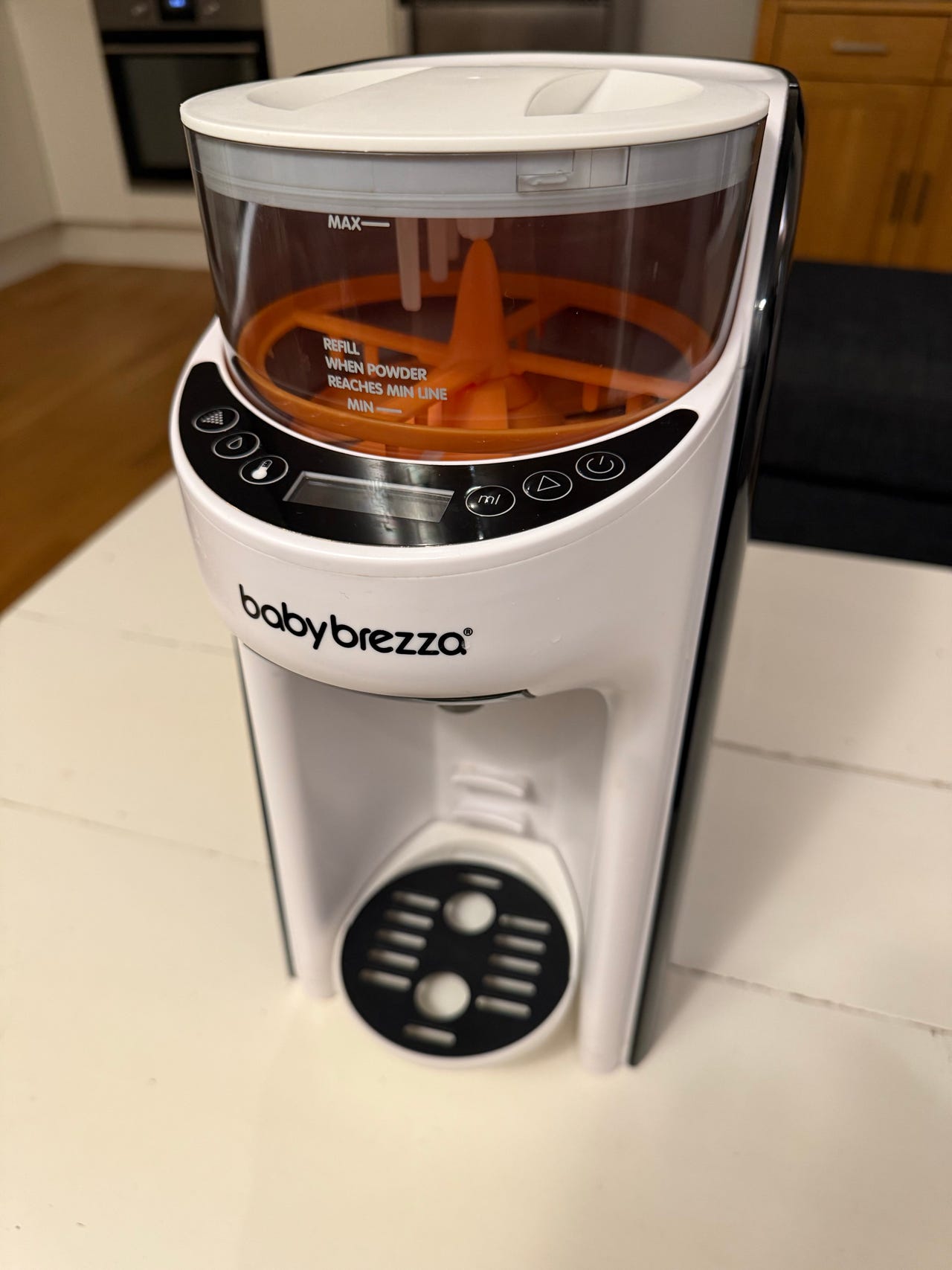 Baby Brezza Formula Pro Advanced morsmelkerstatningsmaskin hvit | FINN ...
