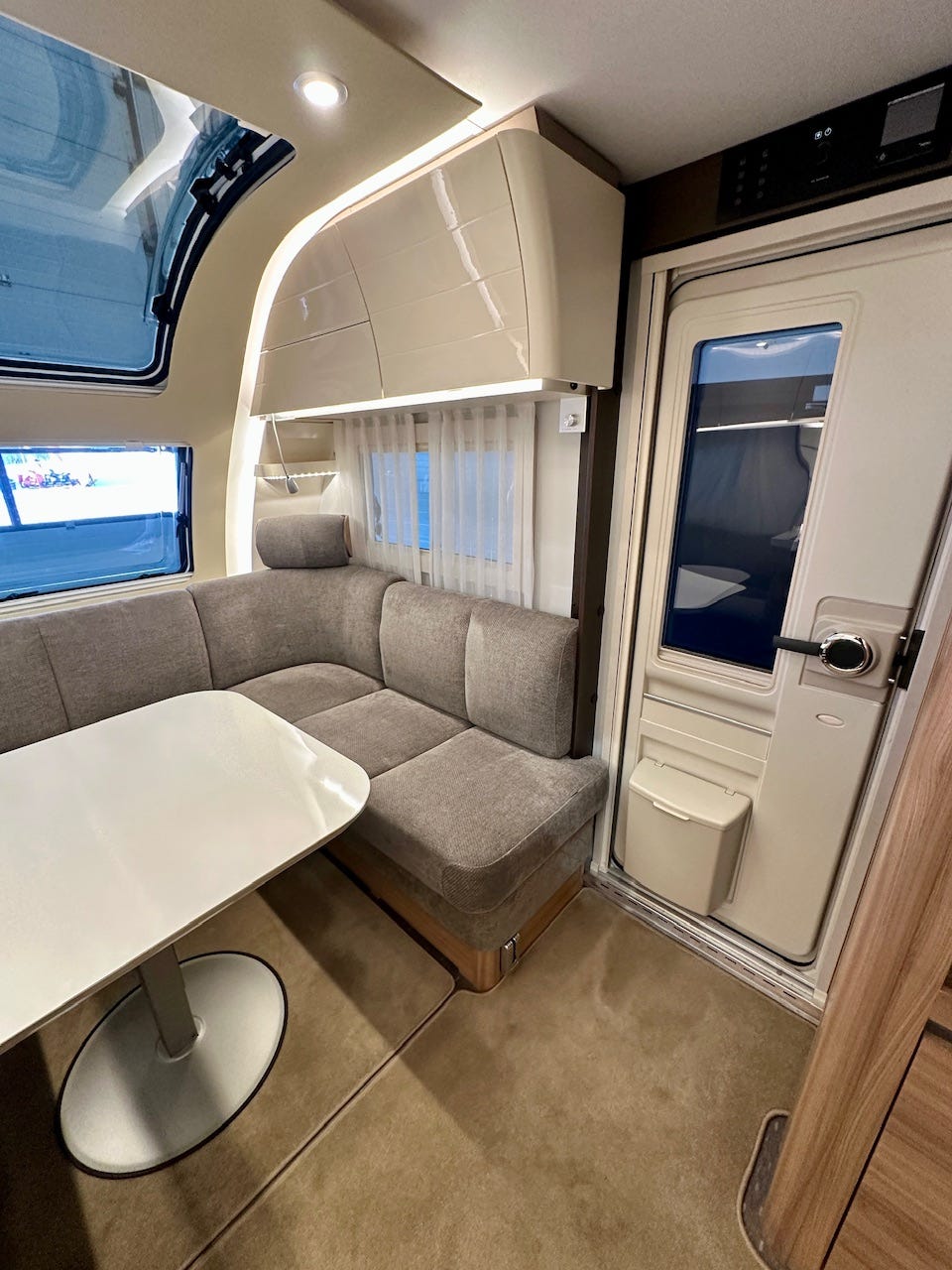 899f3520-0ecc-4950-b00b-2fbac3e47eb4