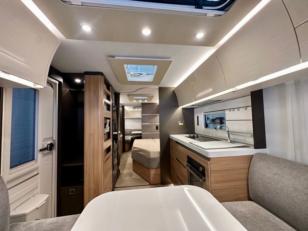 bfc21dca-5e12-4917-93ce-2306402ca36a