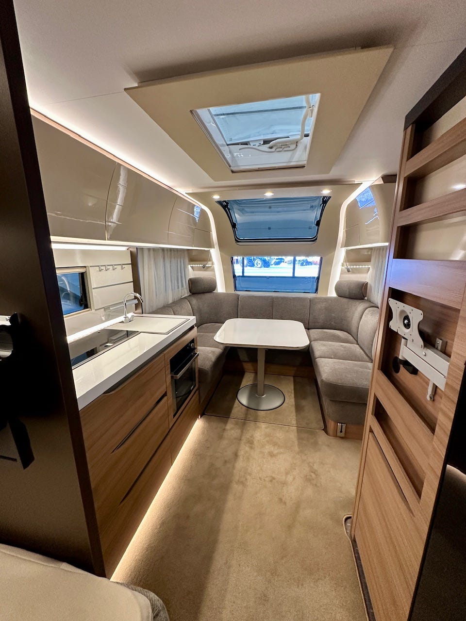 ea393c11-2749-4fb0-9a25-d145bb4ab95f