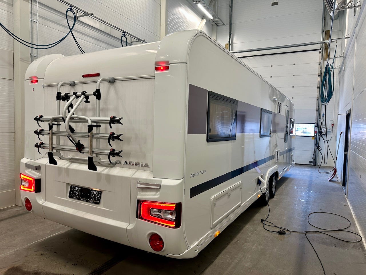 ea40b0b6-4b02-4575-971f-027879aa4580