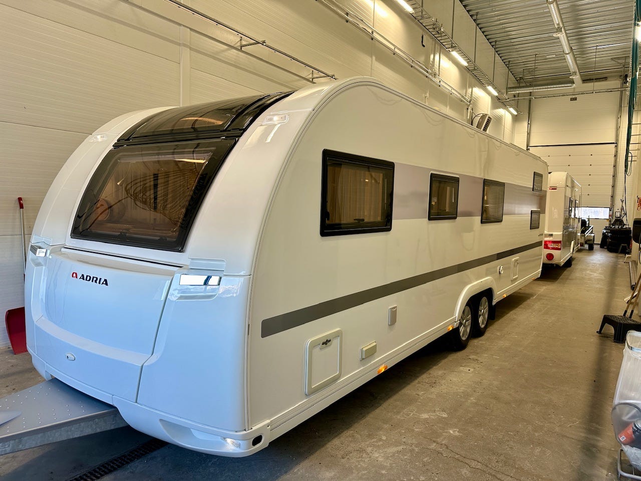 f17236de-b96c-4c61-9873-7893b5314790