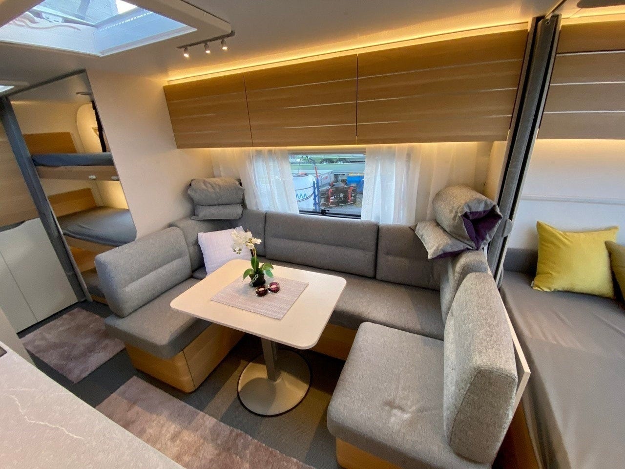 70f6b113-d0b8-4e32-8adf-ba920d45beaf