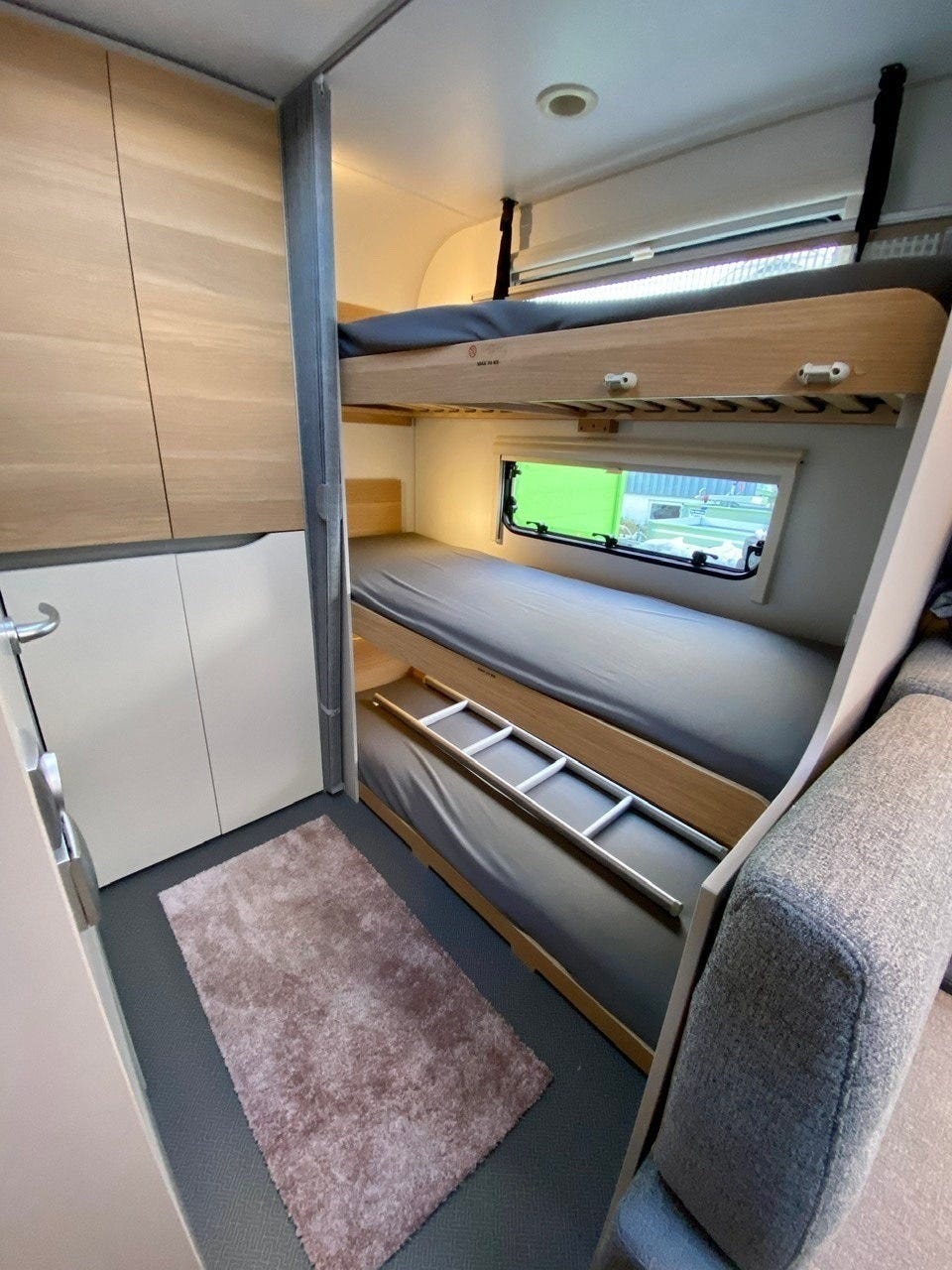 9d96b8c2-56cd-465b-ae46-5c4235e05ae7