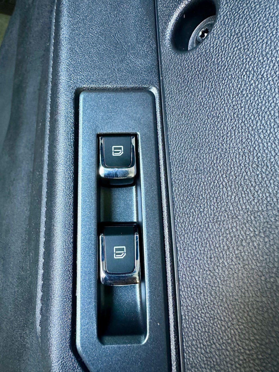 b78baf31-4b50-4fcc-a96b-e80e1f7e2bae