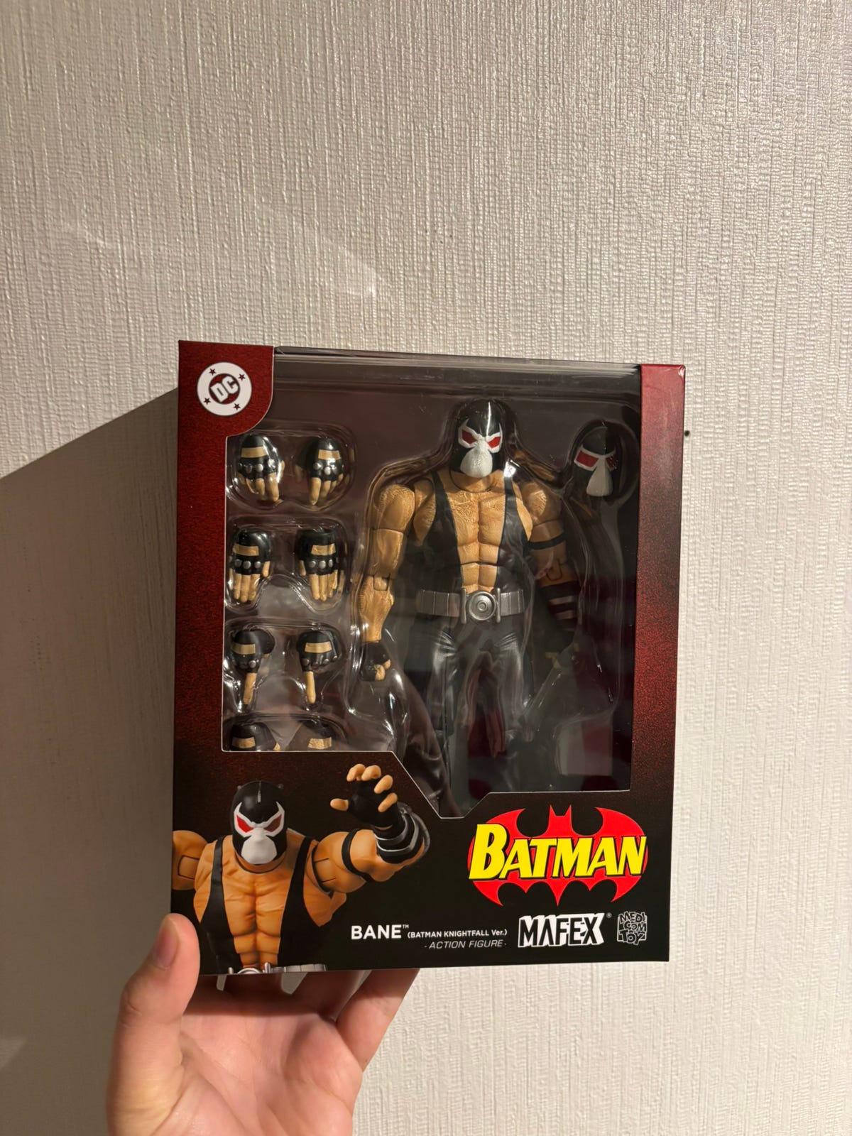 MAFEX (No.216): Bane (Batman: Knightfall Ver.) (Reissue) | FINN-torget