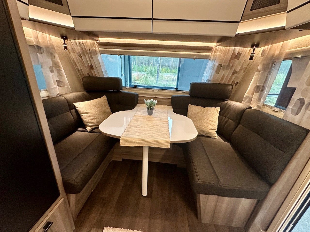 3fd28e5f-c00f-44b5-b18e-7655b10fcef4