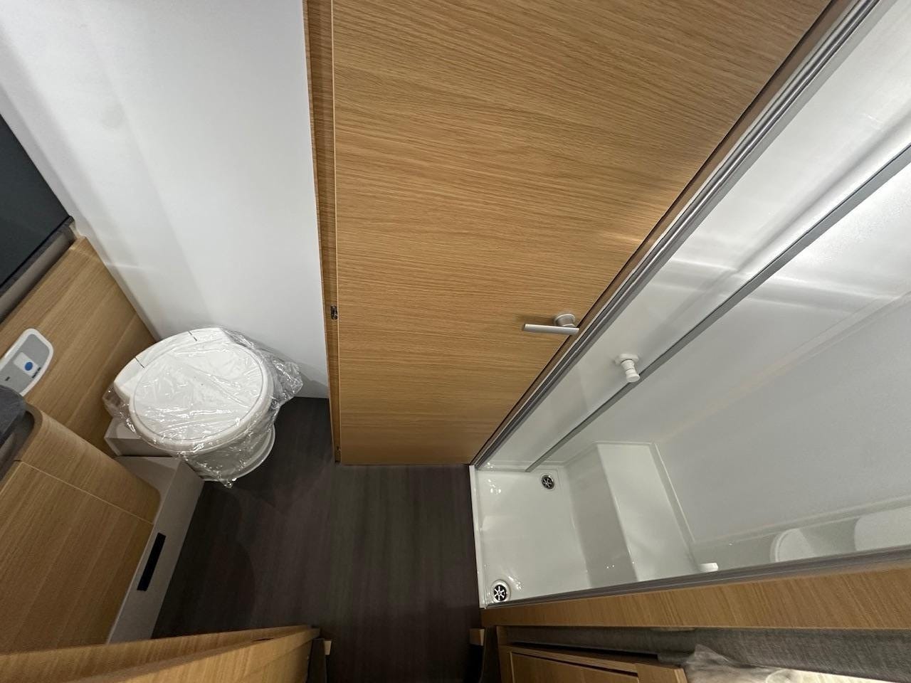 8c6d150f-dafa-4fcb-924e-e0ff83904692