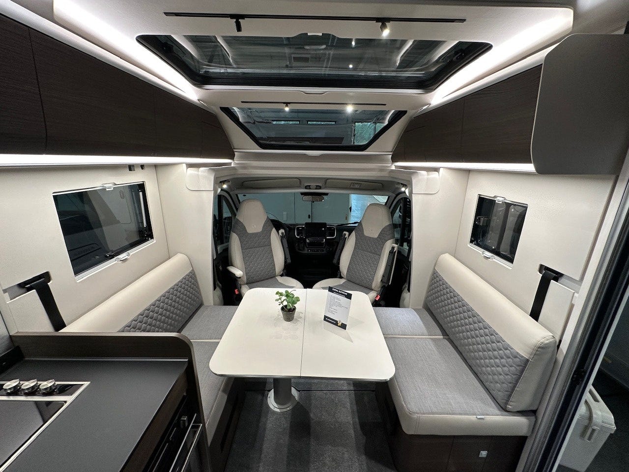 8712f320-aaea-4a89-b384-84e46ffd58ff