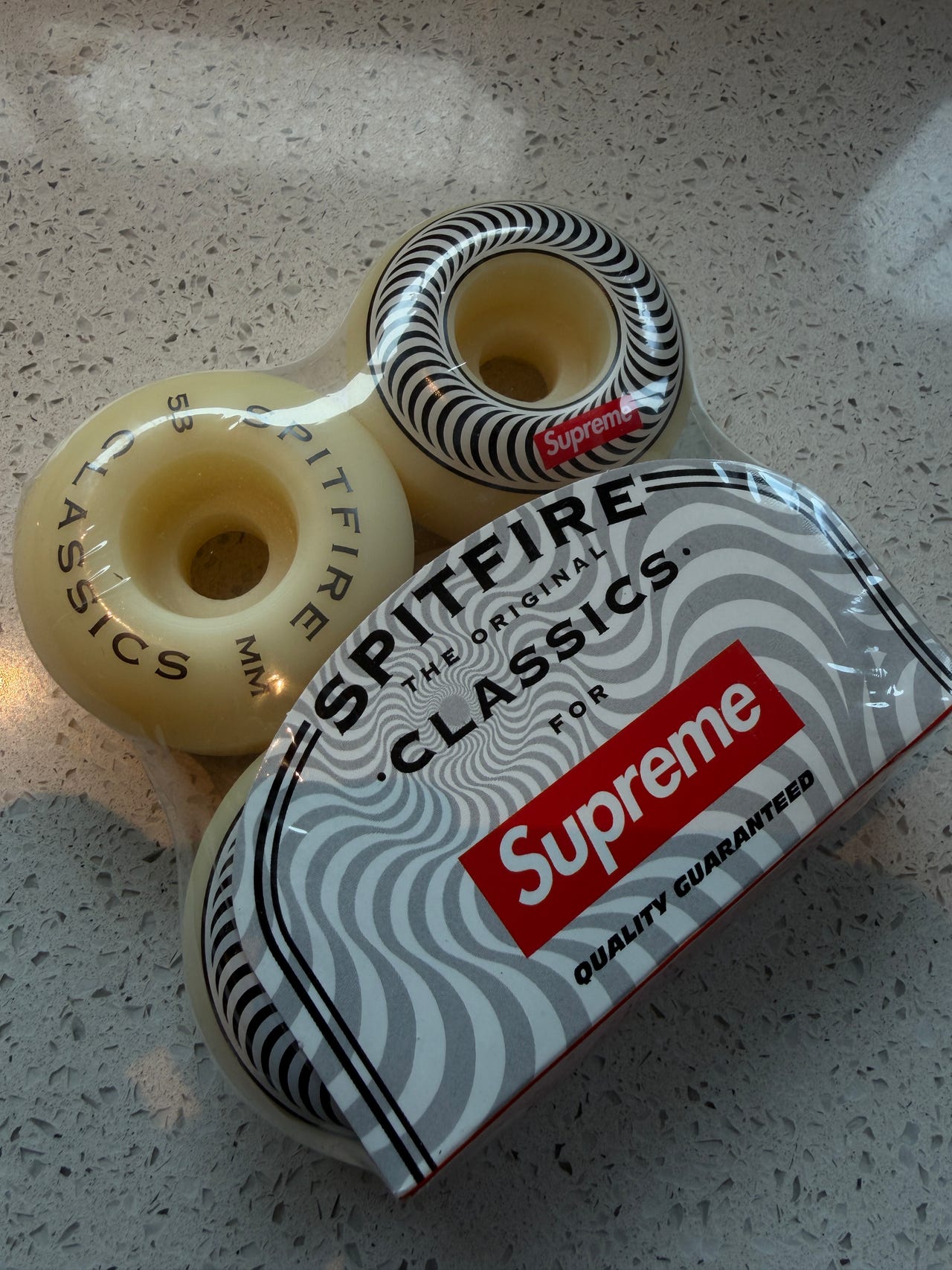 Supreme x Spitfire Classics 53mm Skateboard Wheels | FINN-torget