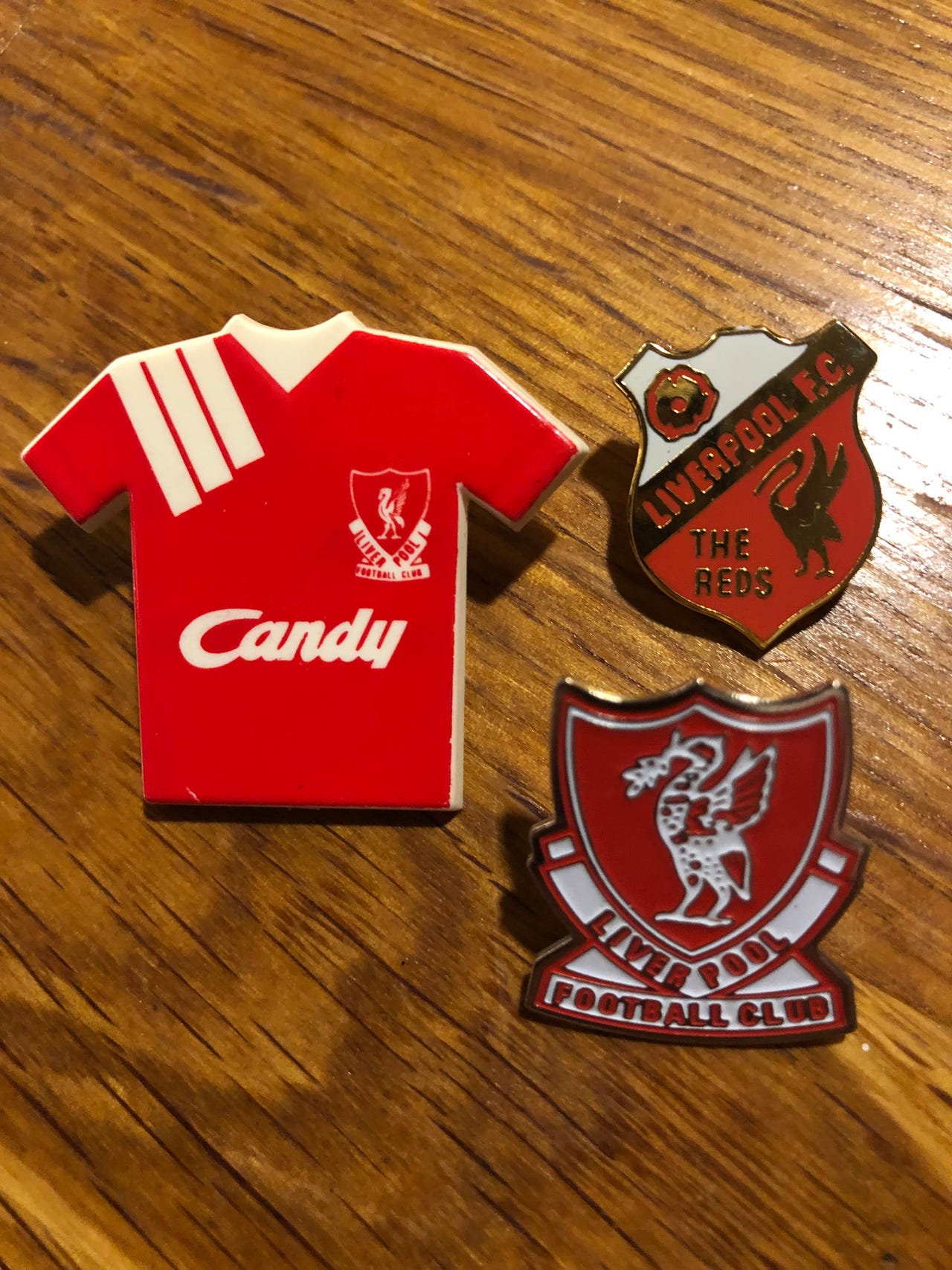 Insigne épingle émail LIVERPOOL FOOTBALL CLUB LEAGUE