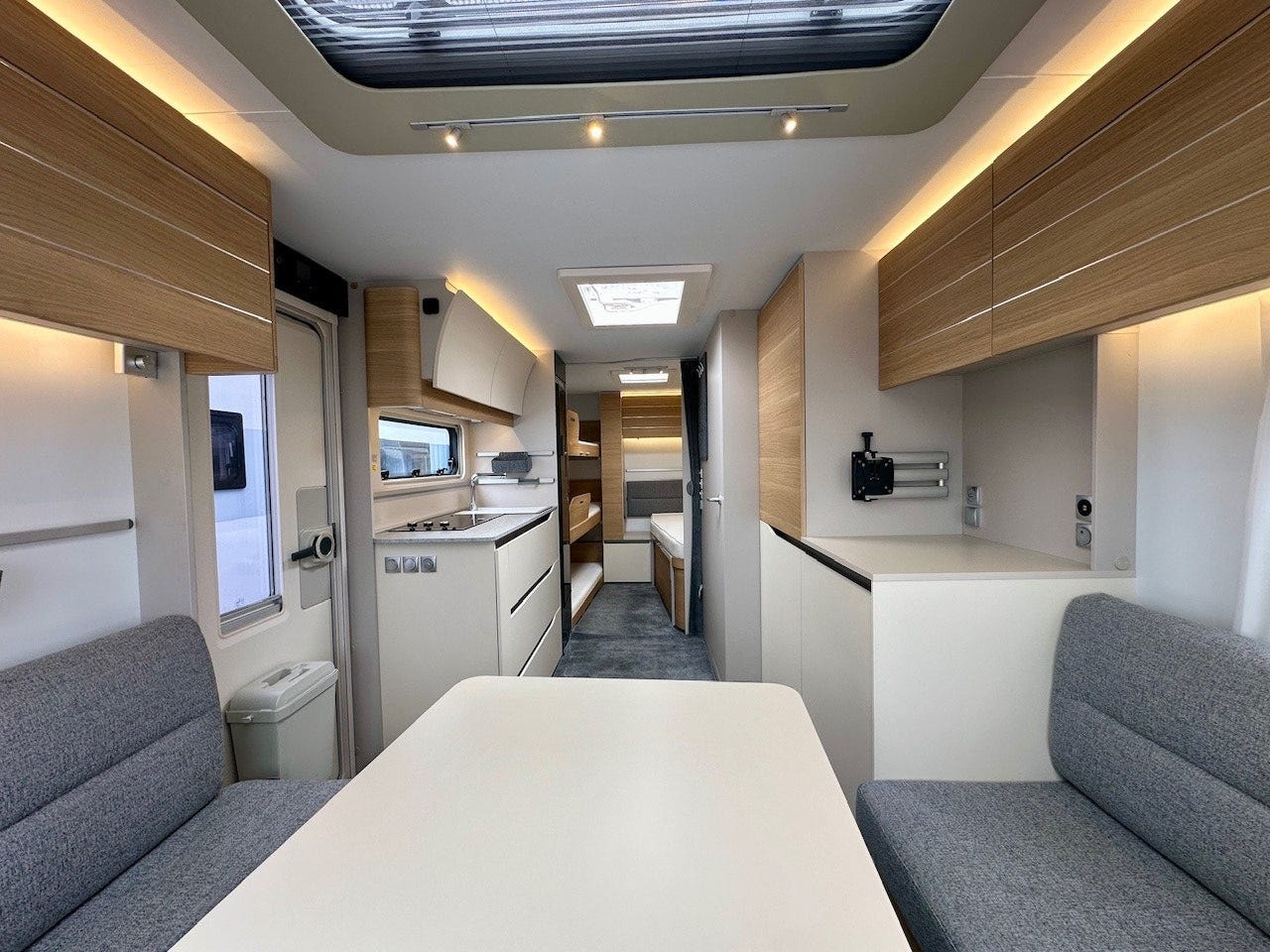 56f6b515-2ce7-4824-b394-fa24904076bf