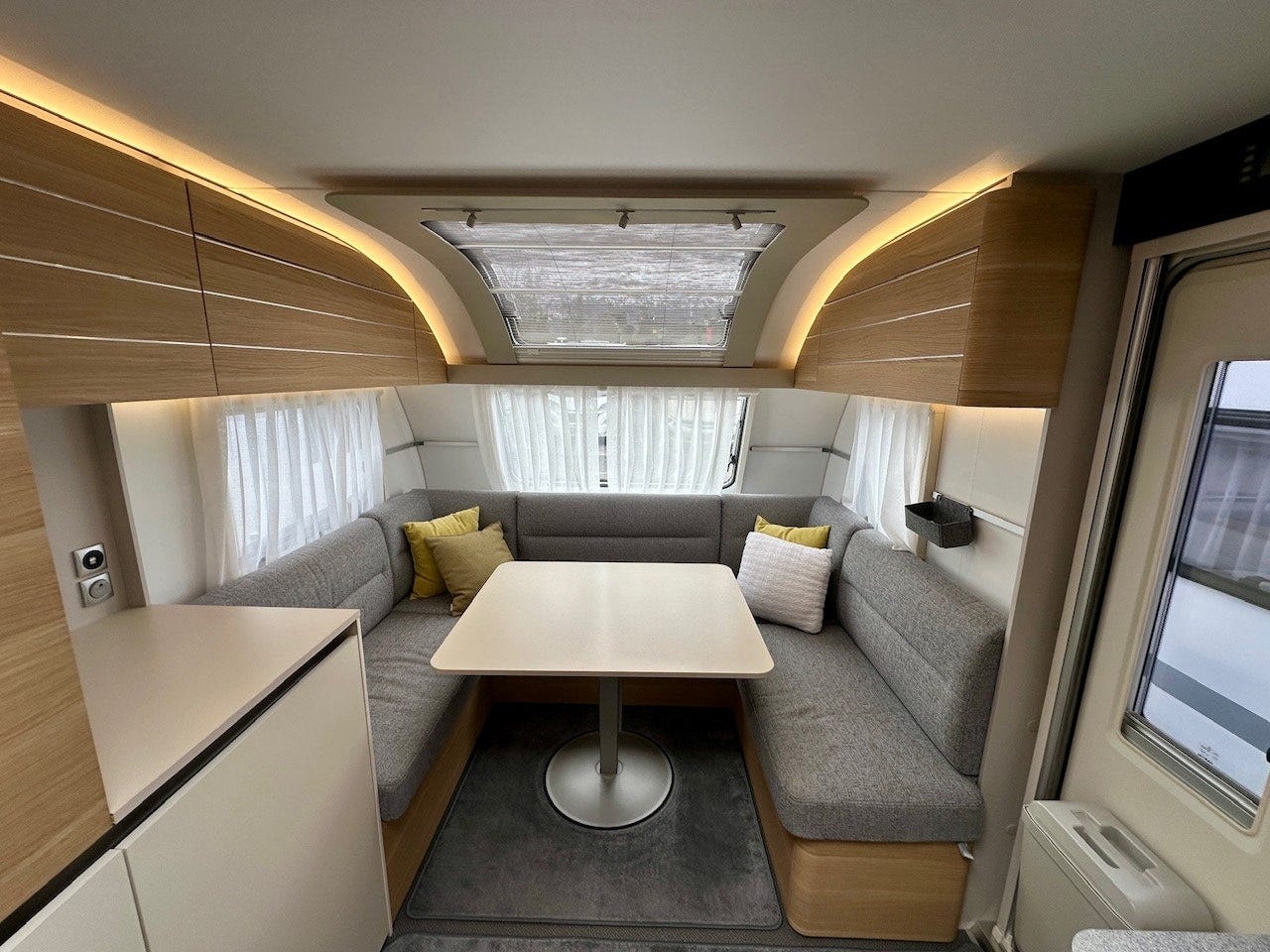 f9b5b58c-18ea-4cdd-b20f-5c76852a5795