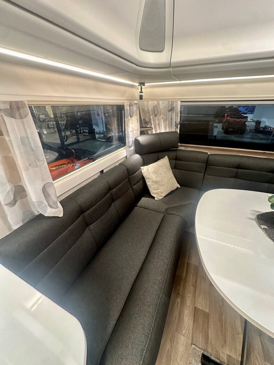 0b067930-c81f-40dd-93a2-50acef6a4128